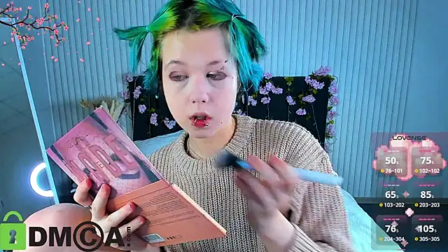 LittleKittenStar online show from 03/25/26, 03:17