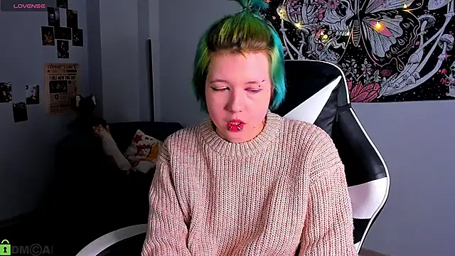 LittleKittenStar online show from 04/19/26, 02:56