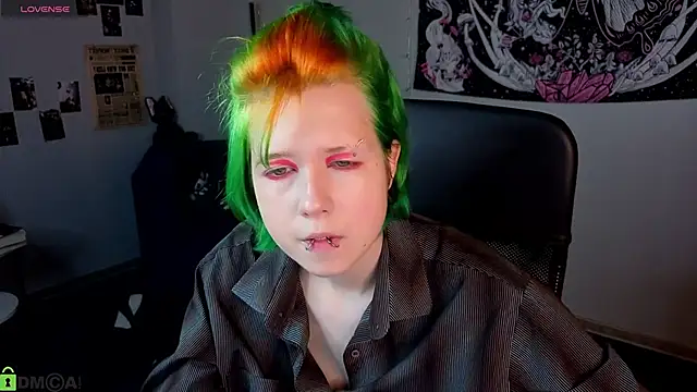 LittleKittenStar online show from 05/15/26, 11:30