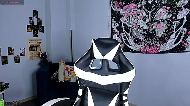 LittleKittenStar online show from 04/21/26, 02:36