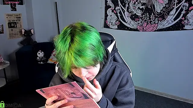 LittleKittenStar online show from 04/06/26, 03:02