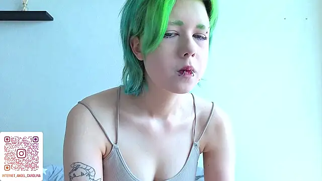 Snapshot of LittleKittenStar chatting on 06/25/26, 11:26 LittleKittenStar online show from 06/25/26, 11:26