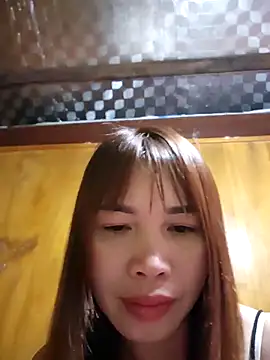 Snapshot of Reeoo-93 chatting on 04/03/26, 08:26 Reeoo-93 online show from 04/03/26, 08:26