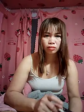 Snapshot of Reeoo-93 chatting on 03/23/26, 07:25 Reeoo-93 online show from 03/23/26, 07:25