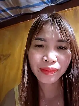 Snapshot of Reeoo-93 chatting on 03/28/26, 09:05 Reeoo-93 online show from 03/28/26, 09:05