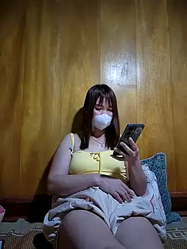 Snapshot of Reeoo-93 chatting on 04/06/26, 04:52 Reeoo-93 online show from 04/06/26, 04:52