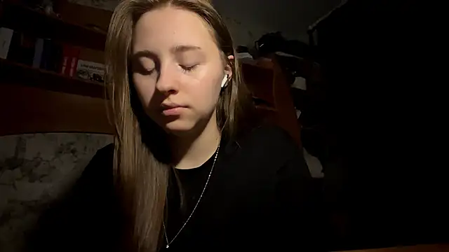 Snapshot of Vickyfaith chatting on 03/29/26, 08:43 Vickyfaith online show from 03/29/26, 08:43