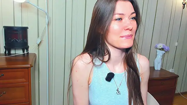 JulissaLipoma online show from 04/03/26, 07:37