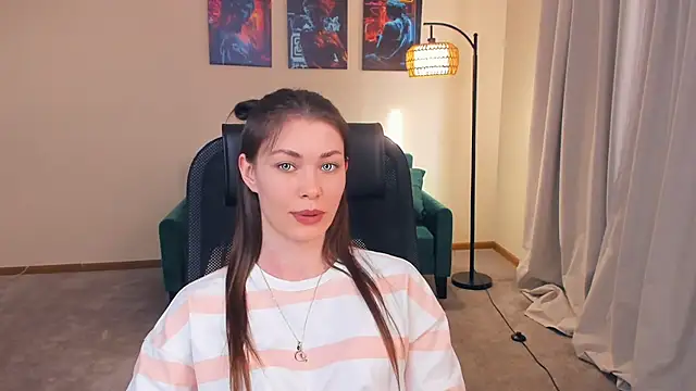 JulissaLipoma online show from 03/22/26, 07:32