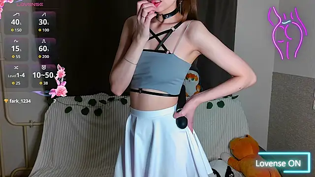 Snapshot of Emily_Nelsonn chatting on 04/05/26, 03:08 Emily Nelsonn online show from 04/05/26, 03:08