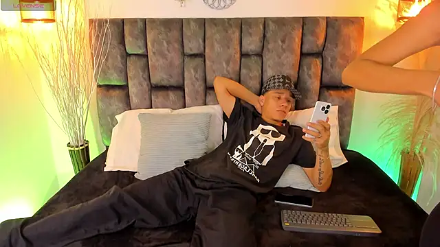 Snapshot of buda_cataleya chatting on 04/14/26, 11:37 buda cataleya online show from 04/14/26, 11:37