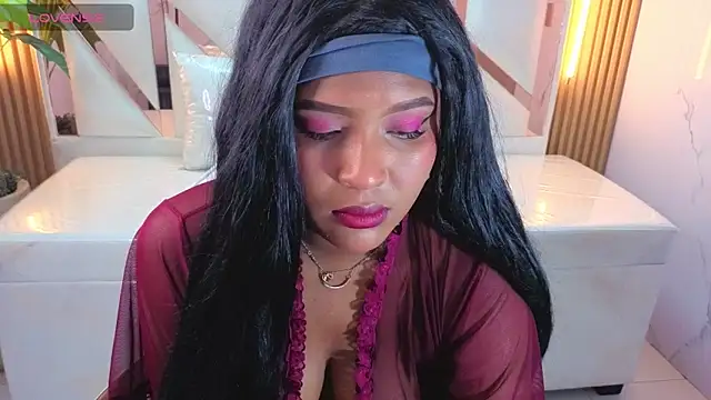 Snapshot of naomitp chatting on 05/16/26, 12:37 naomitp online show from 05/16/26, 12:37