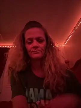 MaKeItWeT4200 online show from 03/25/26, 02:23