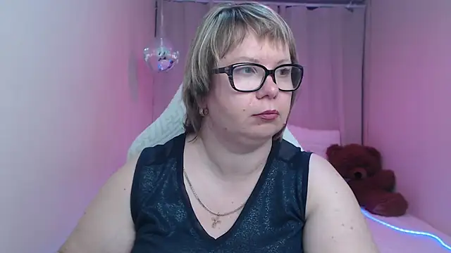 BonnnyBoobsy online show from 05/19/26, 06:59