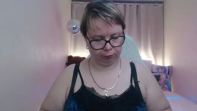 BonnnyBoobsy online show from 05/27/26, 01:57
