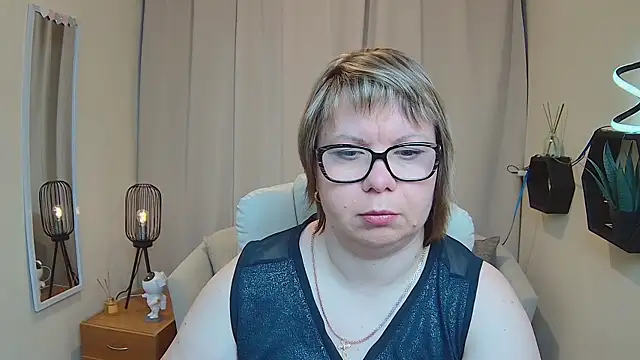 BonnnyBoobsy online show from 05/16/26, 12:15