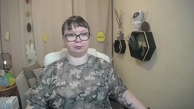 Snapshot of BonnnyBoobsy chatting on 04/06/26, 05:52 BonnnyBoobsy online show from 04/06/26, 05:52