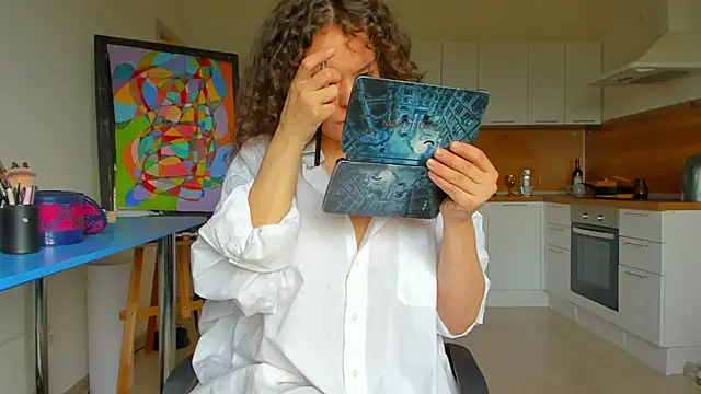 Snapshot of RubyIgnys chatting on 04/14/26, 08:19 RubyIgnys online show from 04/14/26, 08:19