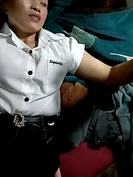 Eli18 online show from 04/05/26, 03:24