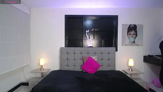 Melannyy V online show from 05/20/26, 12:24