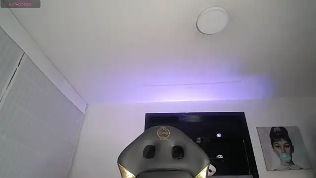 Melannyy V online show from 05/06/26, 11:36