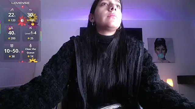 Melannyy V online show from 04/17/26, 12:30