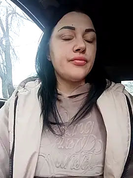 Elsie-Nora online show from 03/29/26, 07:54