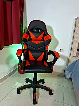 Snapshot of Megan_hugeboobs chatting on 04/14/26, 02:49 Megan hugeboobs online show from 04/14/26, 02:49