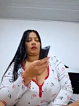 Snapshot of Megan_hugeboobs chatting on 04/08/26, 12:50 Megan hugeboobs online show from 04/08/26, 12:50