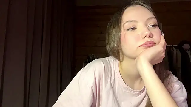 Snapshot of LenLen_Solen chatting on 03/24/26, 12:49 LenLen Solen online show from 03/24/26, 12:49