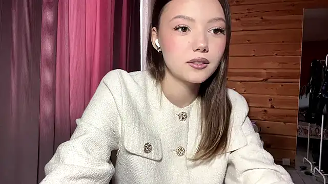 Snapshot of LenLen_Solen chatting on 03/19/26, 08:25 LenLen Solen online show from 03/19/26, 08:25