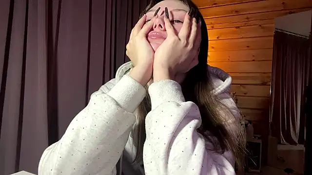 Snapshot of LenLen_Solen chatting on 04/01/26, 11:33 LenLen Solen online show from 04/01/26, 11:33