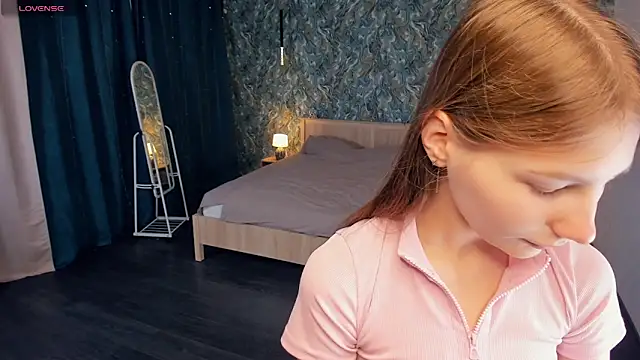 Snapshot of AndriaWhitford chatting on 04/11/26, 06:54 AndriaWhitford online show from 04/11/26, 06:54