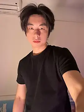 Snapshot of kissbaby-111 chatting on 04/12/26, 05:05 kissbaby-111 online show from 04/12/26, 05:05