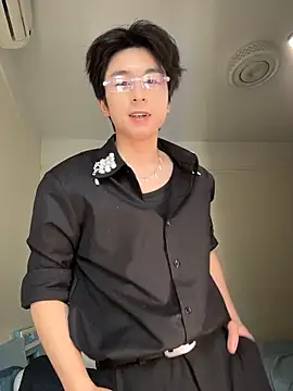 Snapshot of kissbaby-111 chatting on 04/04/26, 05:58 kissbaby-111 online show from 04/04/26, 05:58