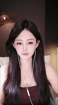 Anne-w online show from 04/06/26, 08:48