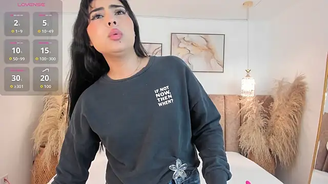 ariasoo  online show from 04/11/26, 12:20