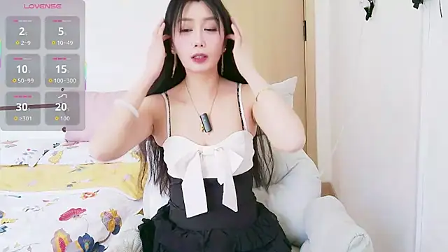 yueyue-99 online show from 05/08/26, 05:44