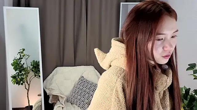 Snapshot of RoniDetterich chatting on 03/24/26, 04:40 RoniDetterich online show from 03/24/26, 04:40