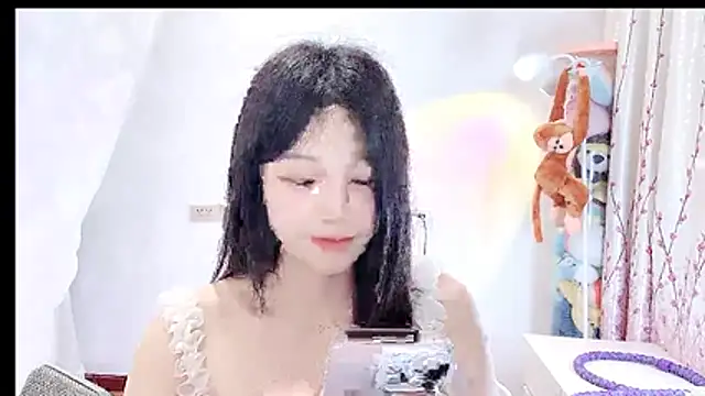 QQ-7890 online show from 04/10/26, 12:12