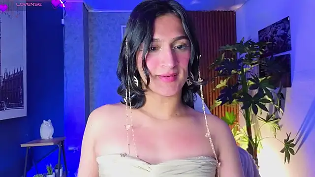 Zoee Kiss  online show from 06/27/26, 05:35