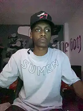 Snapshot of Bryxxxon chatting on 04/23/26, 04:08 Bryxxxon online show from 04/23/26, 04:08