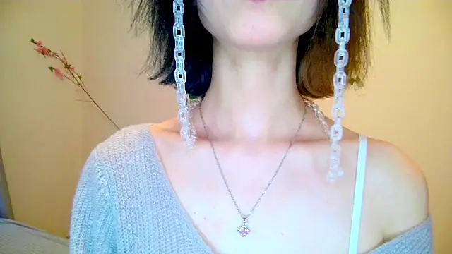 Snapshot of Layla_Muur chatting on 03/20/26, 03:02 Layla Muur online show from 03/20/26, 03:02