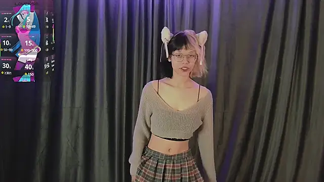 Snapshot of Layla_Muur chatting on 04/07/26, 05:15 Layla Muur online show from 04/07/26, 05:15