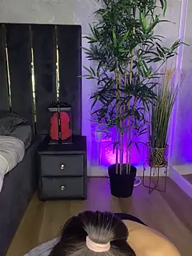 Snapshot of valery_evan chatting on 03/20/26, 07:37 valery evan online show from 03/20/26, 07:37