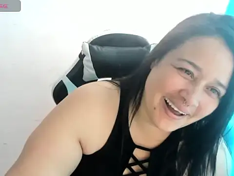 Atenea 19  online show from 04/07/26, 06:10