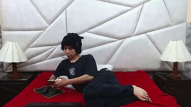 Snapshot of Nyx_and_Arian chatting on 04/01/26, 02:36 Nyx and Arian online show from 04/01/26, 02:36