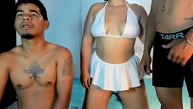 Snapshot of Canine966 chatting on 03/25/26, 05:34 Canine966 online show from 03/25/26, 05:34