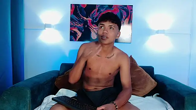 Snapshot of thiagosterling chatting on 03/24/26, 11:38 thiagosterling online show from 03/24/26, 11:38