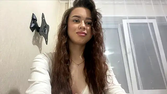 Snapshot of BigGallery chatting on 03/20/26, 03:13 BigGallery online show from 03/20/26, 03:13